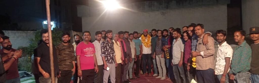 कुलदीप सिंह चुंडावत ने मावली में जनसंपर्क अभियान शुरू किया 2 391603532 3772225366343507 5127317556540911550 n